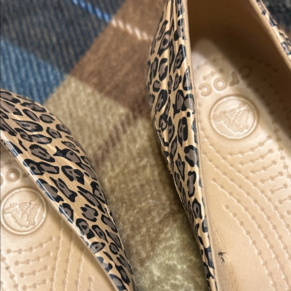 CROCS Leopard Print Flats with Black Toe - Picture 2 of 11